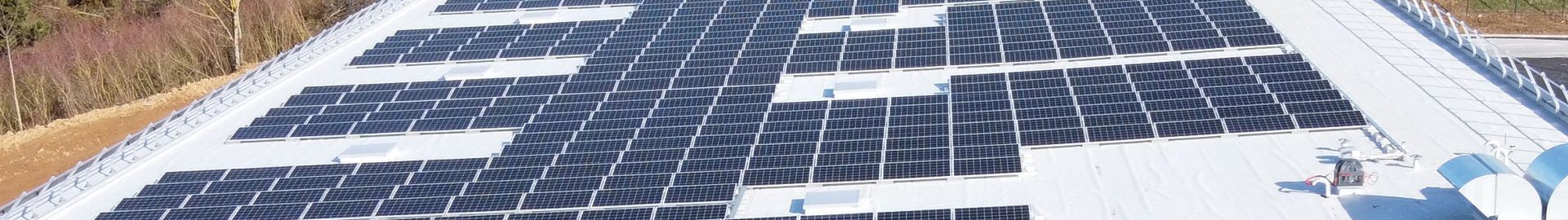découvrez comment les bâtiments industriels se transforment grâce aux installations photovoltaïques. optimisez votre consommation d'énergie, réduisez votre empreinte carbone et profitez des avantages durables que les solutions solaires offrent pour l'industrie.