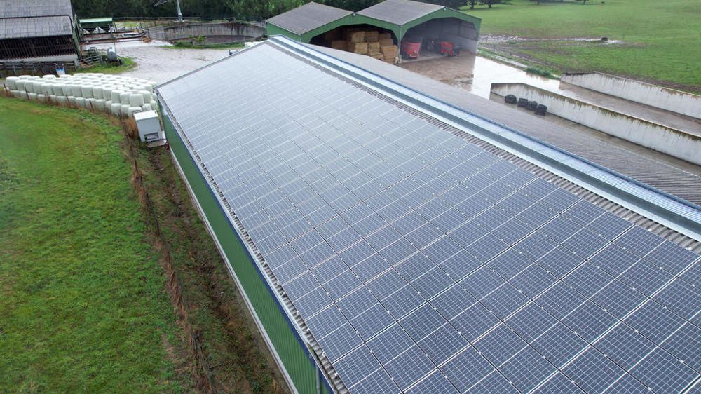 découvrez les avantages d'une toiture photovoltaïque pour produire votre propre électricité. optimisez votre consommation d'énergie tout en contribuant à la protection de l'environnement grâce à une solution durable et économique.