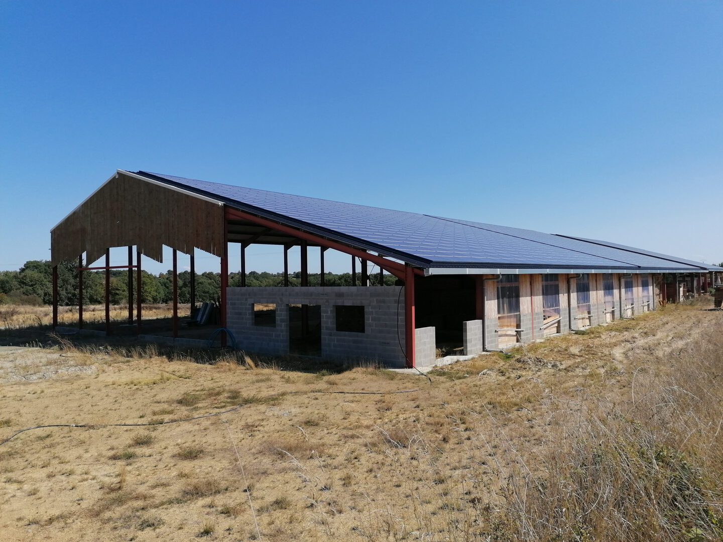 découvrez nos emplacements idéaux pour l'installation de hangars photovoltaïques. optimisez votre espace tout en produisant de l'énergie renouvelable grâce à des solutions adaptées à vos besoins.