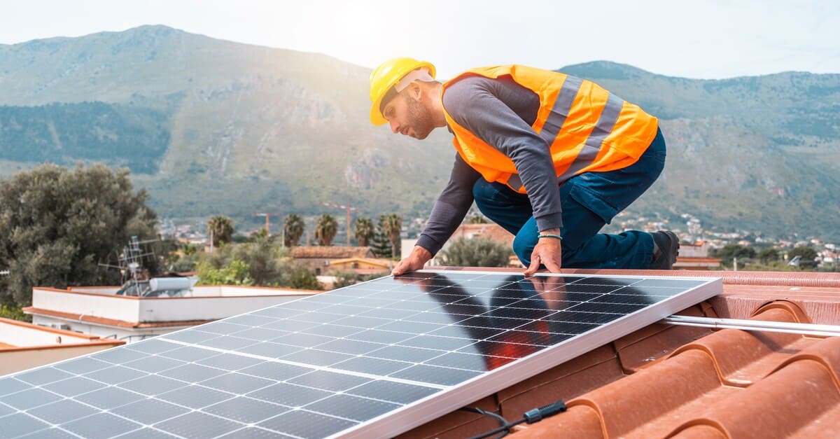 découvrez les options de financement pour l'installation de panneaux solaires. optimisez vos économies d'énergie grâce à des conseils sur les aides financières, les crédits d'impôt et les prêts écologiques disponibles pour rendre votre projet photovoltaïque accessible et rentable.