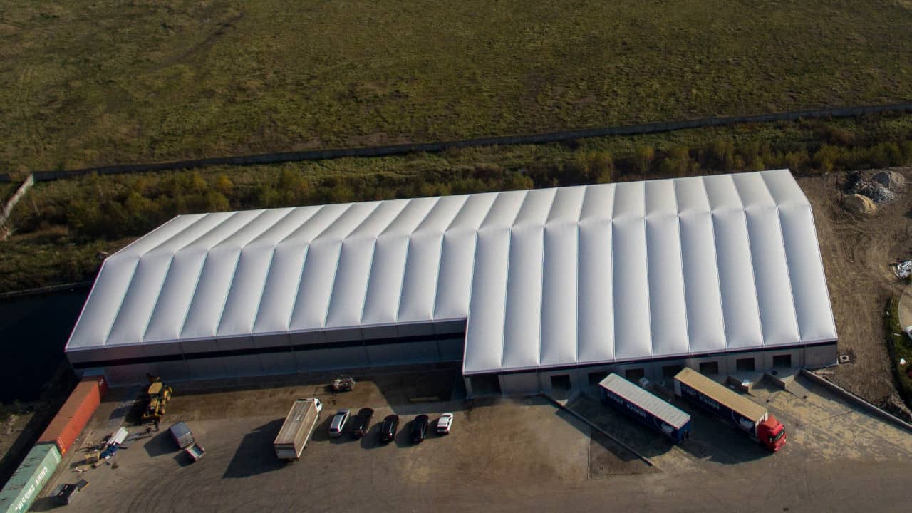 découvrez nos hangars écologiques, conçus pour allier durabilité et performance. profitez d'un espace de stockage optimal tout en respectant l'environnement grâce à des matériaux écoresponsables et des solutions innovantes. transformez votre gestion de l'espace avec nos hangars qui préservent la planète.