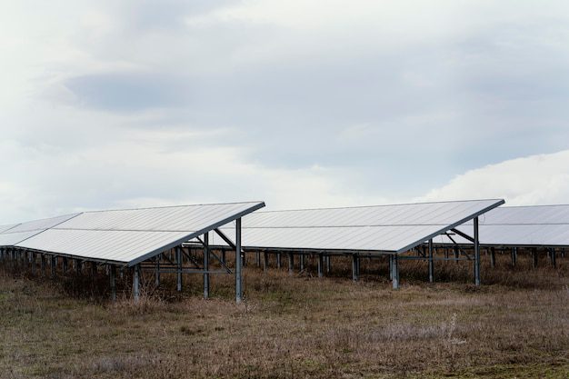 découvrez comment bénéficier de panneaux photovoltaïques gratuits pour votre exploitations agricoles. maximisez vos revenus en produisant votre propre électricité tout en contribuant à une agriculture durable. renseignez-vous sur les aides et subventions disponibles dès maintenant.