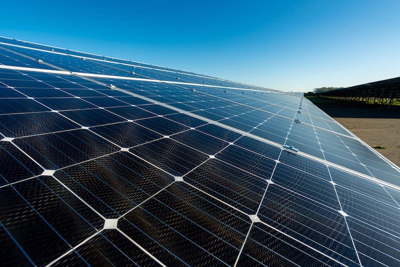 découvrez comment une ferme photovoltaïque peut réduire votre facture d'électricité. optimisez vos coûts énergétiques tout en soutenant des solutions durables et respectueuses de l'environnement grâce à l'énergie solaire.