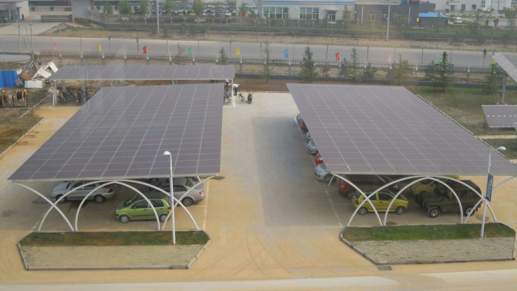 découvrez comment prolonger la durée de vie et l'efficacité de vos panneaux photovoltaïques grâce à des conseils pratiques et des astuces d'entretien. maximisez votre investissement énergétique !