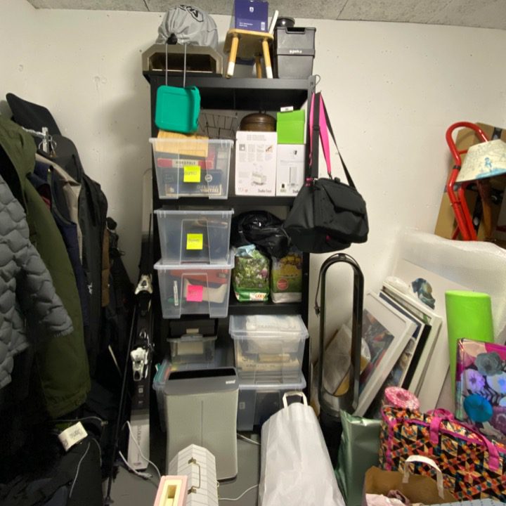 découvrez des astuces de rangement efficace pour optimiser votre espace de vie. apprenez à organiser vos objets de manière pratique et esthétique pour un quotidien plus serein.