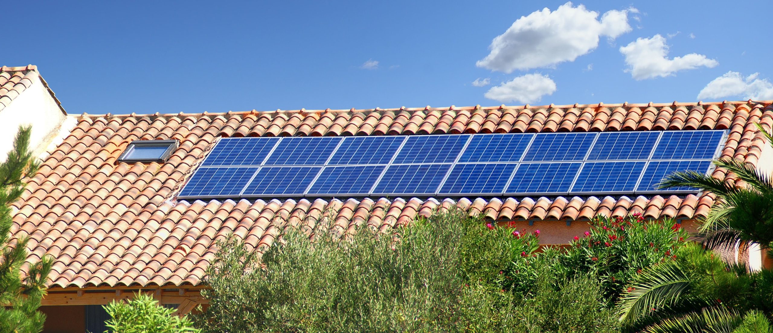 découvrez comment construire un bâtiment gratuit équipé de panneaux photovoltaïques, transformant votre espace en une source d'énergie renouvelable et durable. profitez d'une solution innovante pour réduire vos coûts énergétiques tout en contribuant à la préservation de l'environnement.