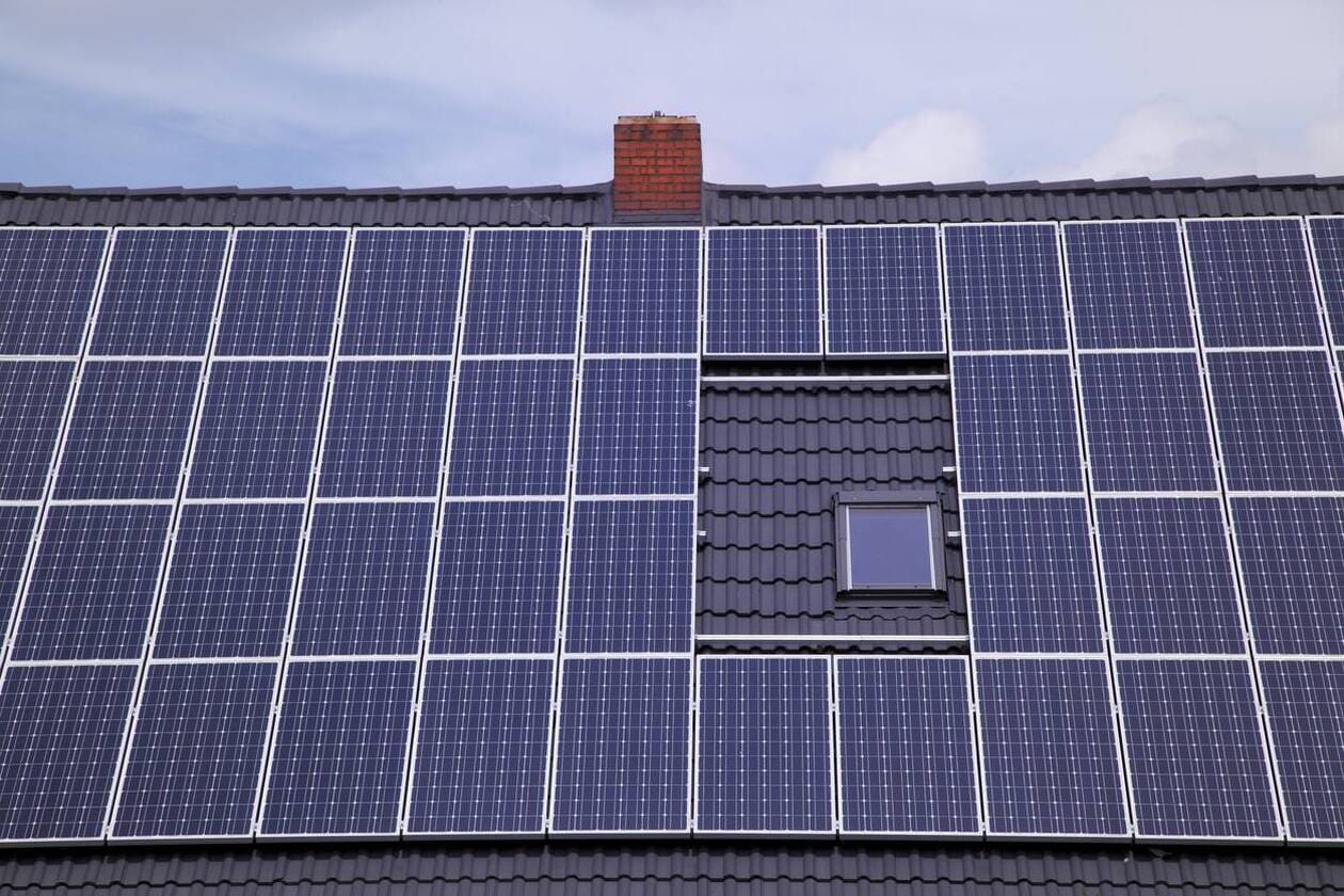 découvrez les bâtiments photovoltaïques, des structures innovantes qui intègrent des panneaux solaires pour produire de l'énergie renouvelable. apprenez comment ces constructions écologiques contribuent à la durabilité et à la réduction de l'empreinte carbone.