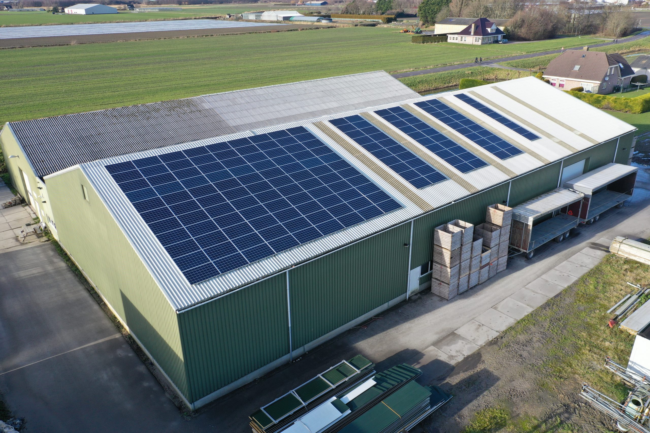découvrez les avantages des hangars photovoltaïques pour une agriculture durable. optimisez vos espaces tout en produisant de l'énergie renouvelable, réduisez vos coûts et minimisez votre impact environnemental.