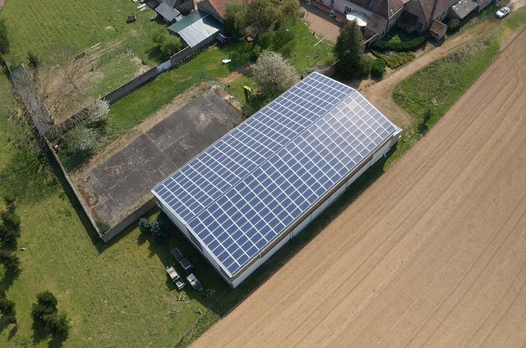 découvrez les coûts associés à l'installation d'un hangar photovoltaïque. analysez les investissements nécessaires, les économies d'énergie potentielles et les subventions disponibles pour optimiser votre projet énergétique.