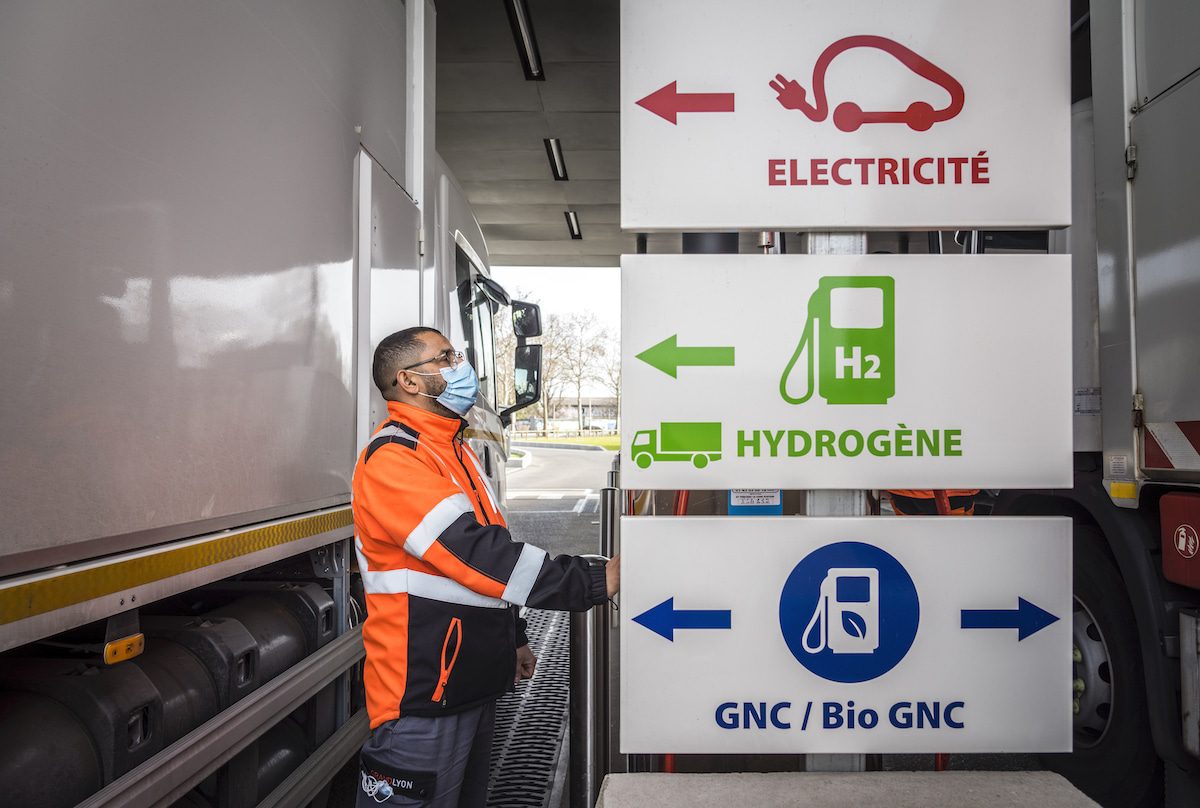 découvrez les énergies alternatives, des solutions durables et respectueuses de l'environnement qui transforment notre façon de consommer et de produire de l'énergie. explorez les différentes sources, leurs avantages et leur impact sur notre planète.