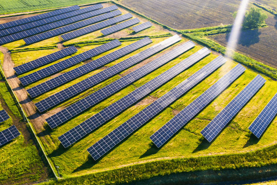 découvrez comment l'intégration de panneaux photovoltaïques sur les terres agricoles contribue à la transition énergétique tout en préservant l'exploitation agricole. explorez les avantages économiques, environnementaux et techniques de cette solution innovante pour un avenir durable.