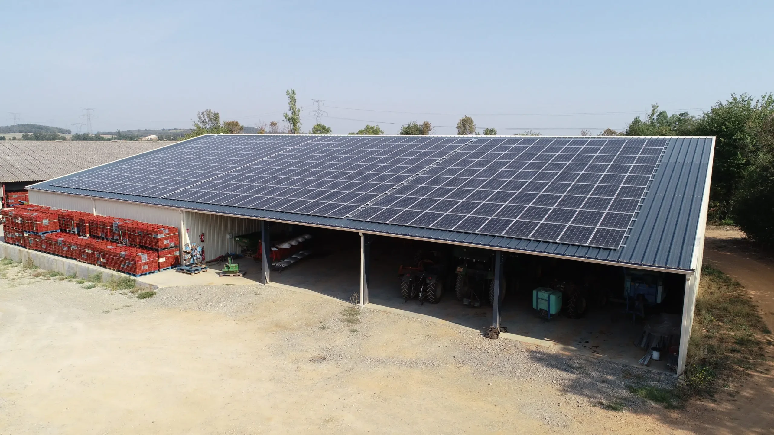 découvrez comment les panneaux photovoltaïques pour hangars peuvent transformer votre espace de stockage en une source d'énergie renouvelable. optimisez vos coûts énergétiques et adoptez une démarche écoresponsable grâce à notre guide complet sur l'installation et les avantages des systèmes solaires.