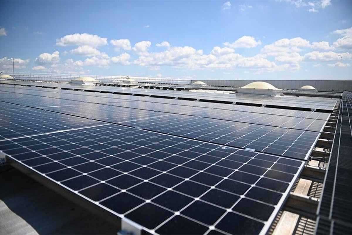 découvrez tout sur le rendement des panneaux photovoltaïques : facteurs influençant leur performance, conseils pour maximiser leur efficacité et impact sur votre facture d'énergie. optez pour une énergie solaire optimisée et durable.