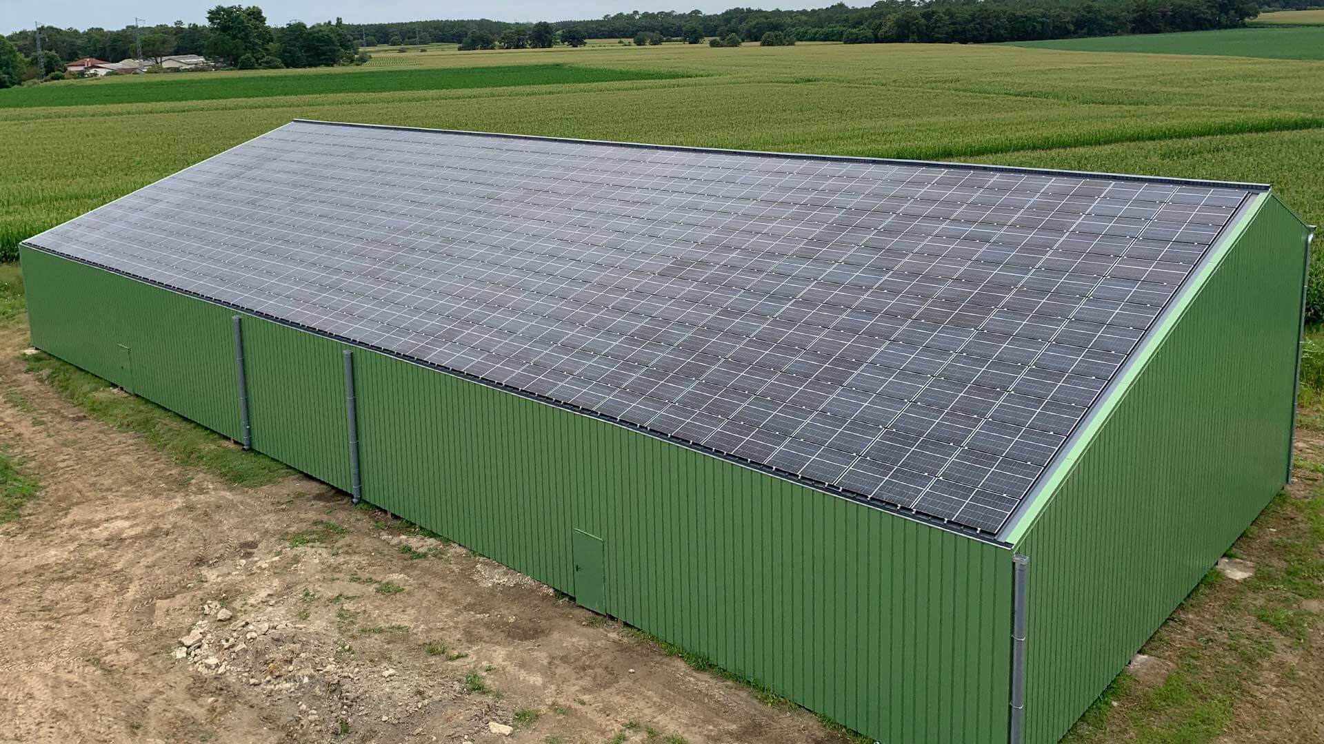 protégez votre investissement avec une assurance dédiée pour hangars photovoltaïques. assurez-vous contre les dommages, les pertes d'exploitation et bénéficiez d'une couverture adaptée à vos besoins spécifiques dans le secteur des énergies renouvelables.