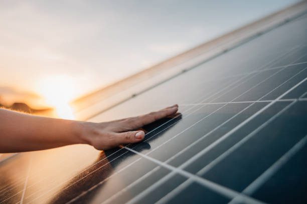 découvrez les aides financières et subventions disponibles pour l'installation de panneaux photovoltaïques en france. optimisez votre investissement dans les énergies renouvelables et réduisez votre impact environnemental tout en bénéficiant d'avantages économiques significatifs.