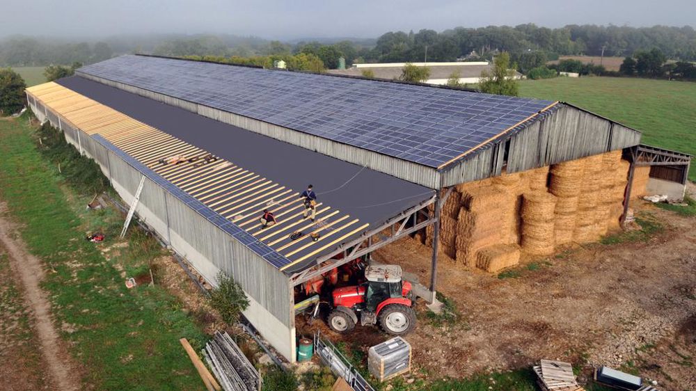 découvrez l'agriculture photovoltaïque, une solution innovante alliant production agricole et énergie solaire. explorez les avantages de cette méthode durable qui optimise les surfaces cultivées tout en préservant l'environnement.