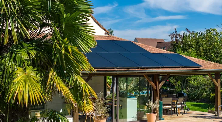 découvrez les aides disponibles pour l'installation de panneaux photovoltaïques en 2025. optimisez votre investissement énergétique grâce aux subventions et crédits d'impôt qui réduisent vos coûts tout en favorisant les énergies renouvelables.