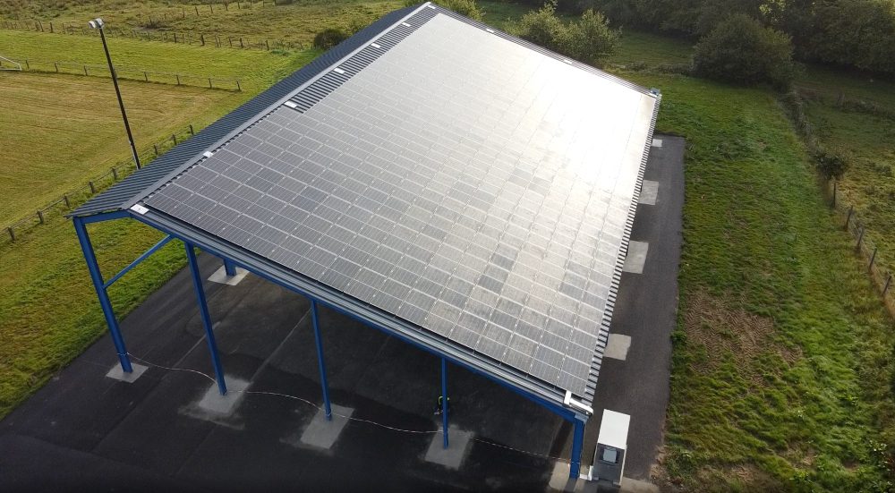 découvrez les nombreux avantages d'un hangar photovoltaïque : une solution durable pour produire de l'énergie solaire, réduire vos coûts énergétiques et optimiser l'utilisation de vos espaces de stockage. investissez dans un avenir plus vert tout en valorisant vos infrastructures.