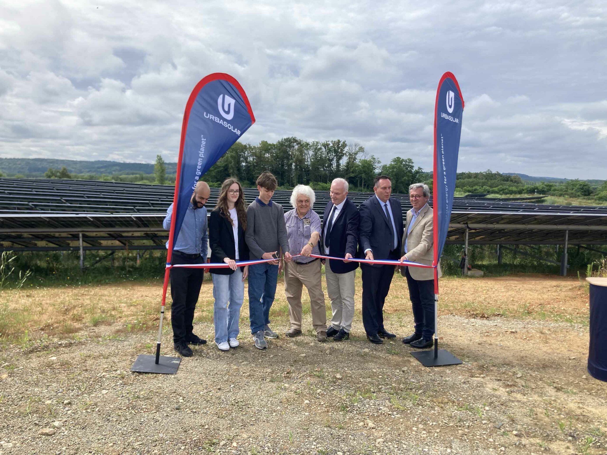 découvrez les avis clients sur urbasolar, leader des solutions photovoltaïques en france. lisez les témoignages authentiques et voyez comment urbasolar transforme les projets solaires grâce à son expertise et son engagement envers la qualité.