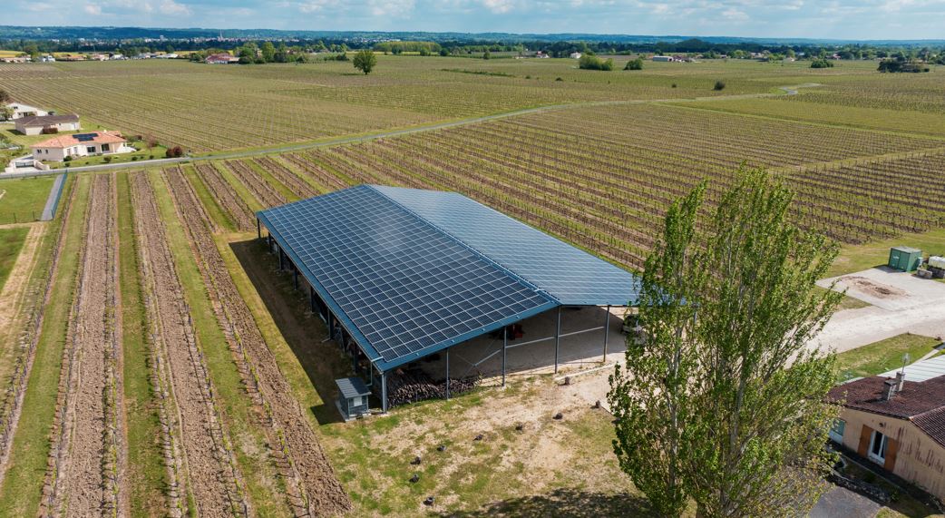découvrez comment bénéficier d'un bâtiment agricole solaire gratuit pour optimiser votre exploitation. profitez des avantages de l'énergie renouvelable tout en réduisant vos coûts et en contribuant à la protection de l'environnement.