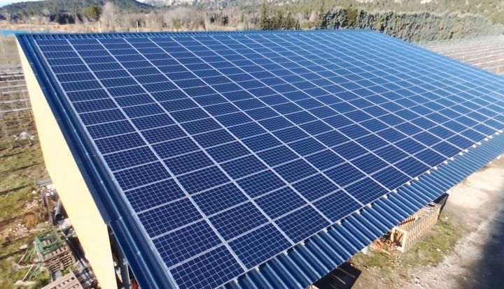 découvrez comment construire un bâtiment gratuit utilisant l'énergie solaire, une solution écologique et économique pour un habitat durable. profitez de conseils pratiques, d'astuces et de ressources pour réaliser votre projet solaire sans frais.