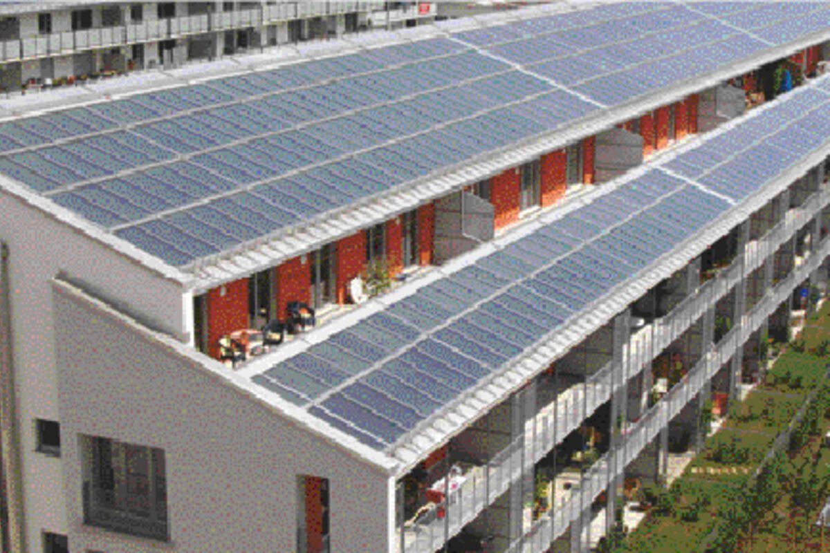 découvrez notre bâtiment photovoltaïque attractif, alliant esthétique moderne et performance énergétique. profitez d'un espace durable et écologique tout en optimisant votre consommation d'énergie grâce à des solutions solaires innovantes.