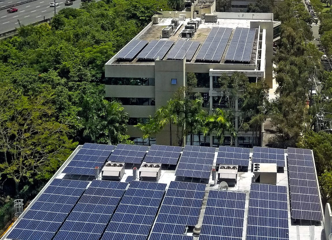découvrez comment construire un bâtiment photovoltaïque durable, alliant efficacité énergétique et respect de l'environnement. explorez les avantages des technologies solaires pour un avenir plus vert.