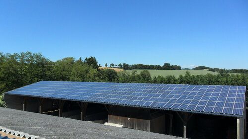 découvrez les solutions innovantes de bâtiments agricoles photovoltaïques dans le cantal. optimisez votre production tout en respectant l'environnement grâce à des structures efficaces et durables qui allient agriculture et énergie renouvelable.