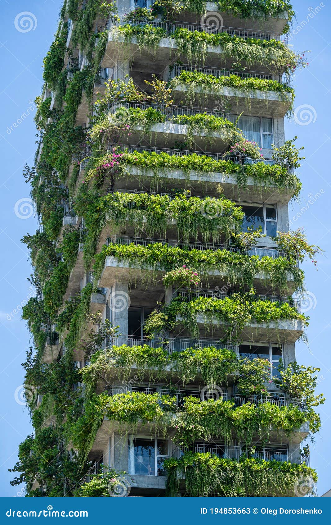 découvrez l'univers des bâtiments écologiques, alliant innovation et durabilité. apprenez comment ces constructions respectueuses de l'environnement favorisent un mode de vie sain tout en réduisant l'empreinte carbone. explorez les matériaux, les techniques et les avantages d'une architecture verte pour un avenir plus durable.