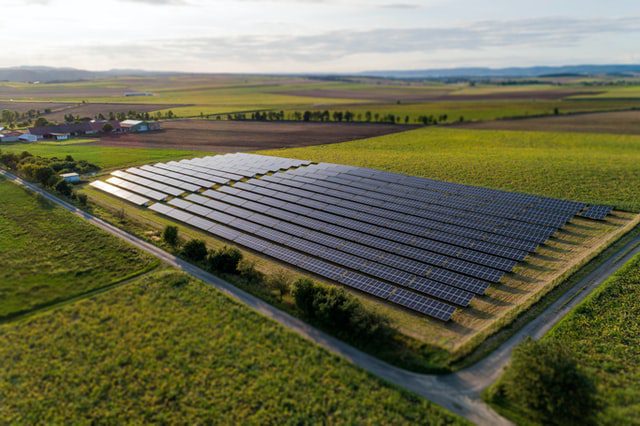 découvrez notre comparatif sur l'agroénergie : explorez les différentes sources, leurs avantages et inconvénients, ainsi que les tendances du marché pour mieux orienter vos choix énergétiques durables.
