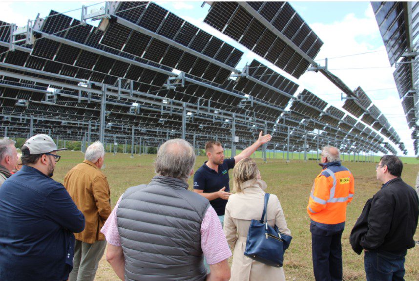 découvrez notre comparatif complet sur l'agroénergie : analyse des différentes sources d'énergie renouvelables issues de l'agriculture, avantages, inconvénients et recommandations pour une transition énergétique durable.