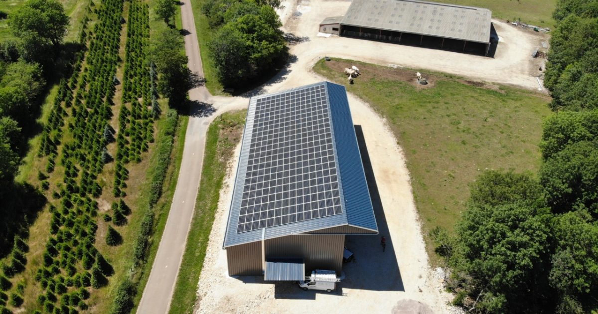 découvrez notre comparatif complet des hangars énergétiques, avec une analyse détaillée des caractéristiques, avantages et inconvénients de chaque modèle. optimisez votre investissement tout en réduisant votre empreinte carbone grâce à notre guide d'achat.