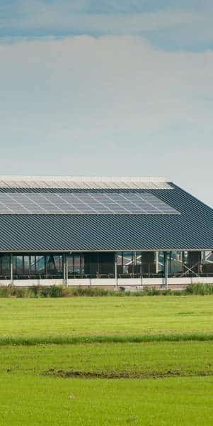 découvrez notre comparatif détaillé des hangars photovoltaïques pour optimiser votre production d'énergie solaire. comparez les modèles, leurs avantages, leurs coûts et faites le meilleur choix pour rentabiliser votre investissement durable.