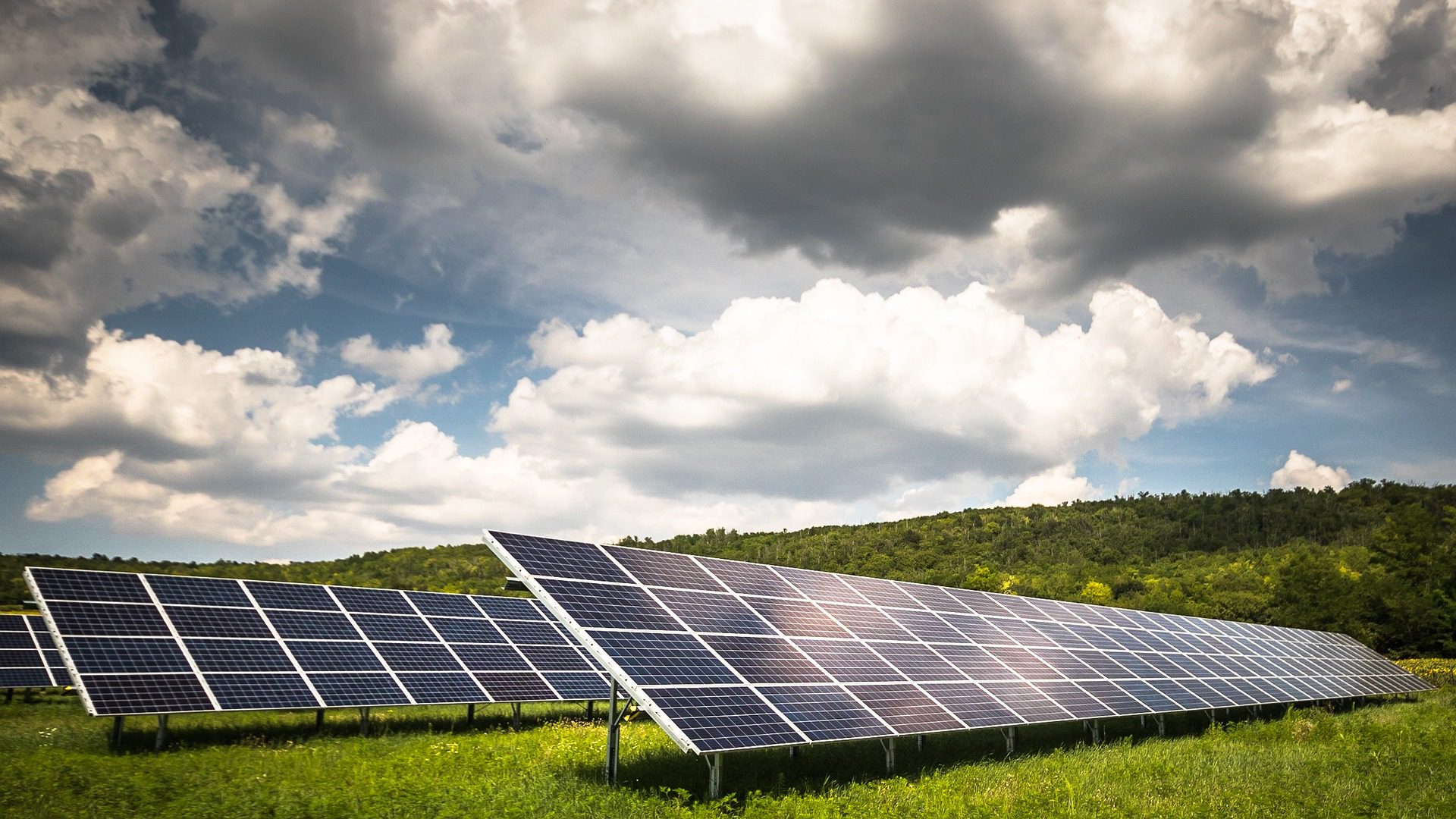 découvrez notre comparatif des panneaux photovoltaïques agricoles, une analyse approfondie des différentes options disponibles pour optimiser la production d'énergie sur vos exploitations. explorez les avantages, les performances et les coûts des systèmes pour faire un choix éclairé et durable.