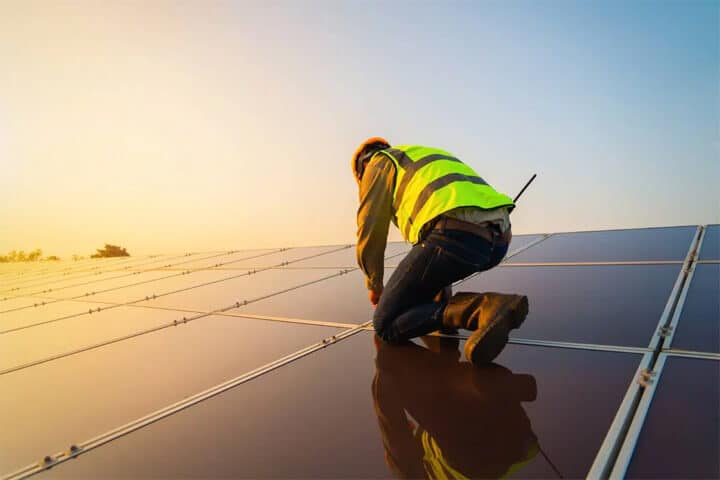 découvrez les principaux défis liés aux énergies alternatives, des solutions innovantes aux obstacles techniques et économiques. apprenez comment ces énergies renouvelables peuvent transformer notre avenir durable.