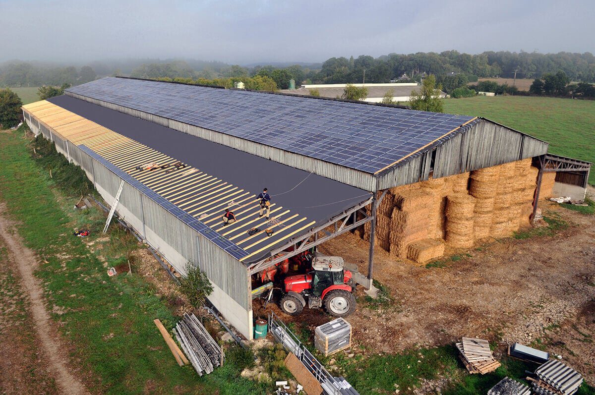 découvrez nos solutions pour l'emplacement de hangars agricoles équipés de panneaux photovoltaïques. optimisez l'espace tout en bénéficiant d'énergie renouvelable grâce à des installations adaptées à vos besoins agricoles.