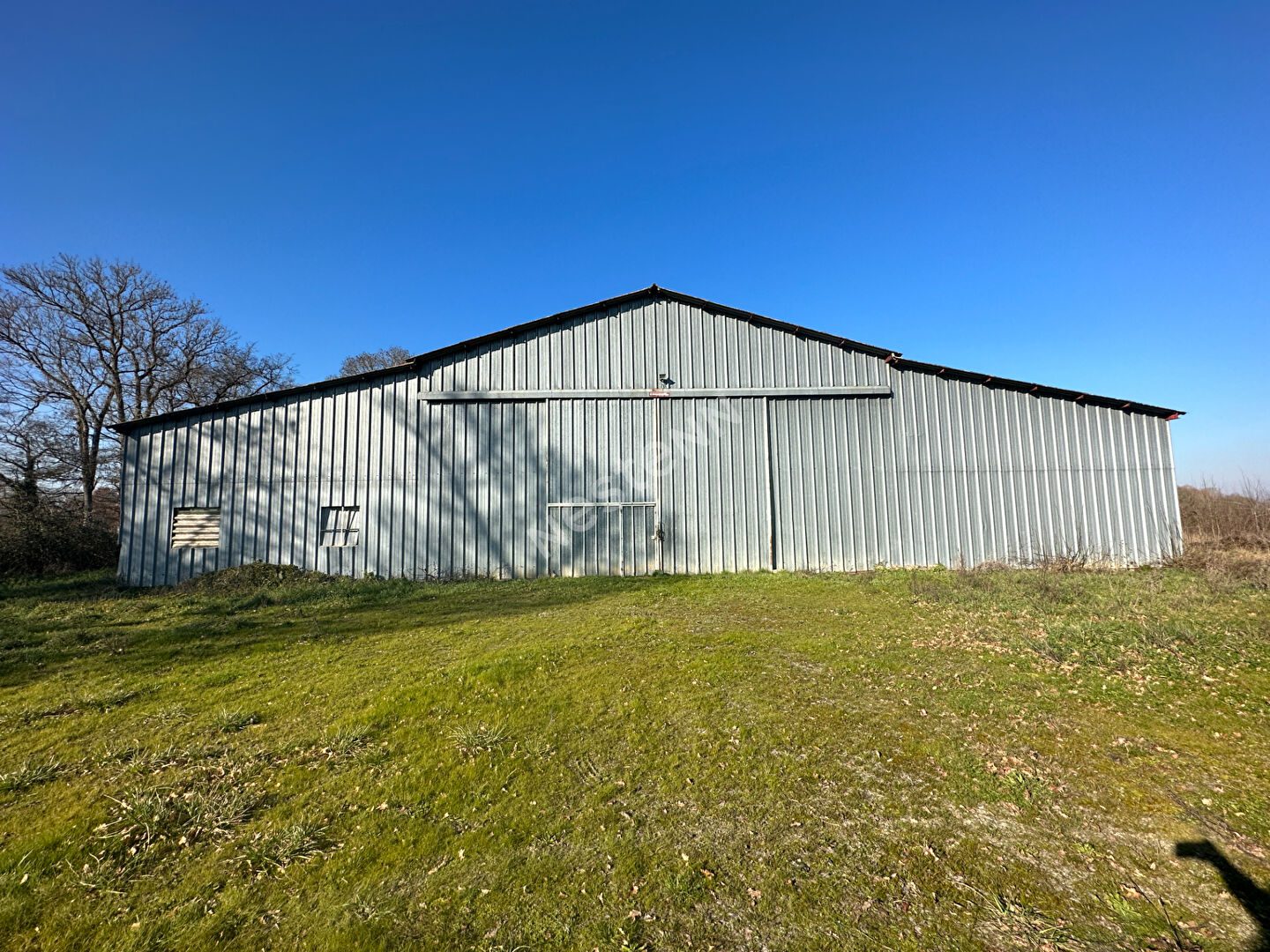 obtenez une estimation précise de la valeur de votre bâtiment agricole grâce à notre expertise. que ce soit pour la vente, l'achat ou la gestion, nous vous accompagnons dans chaque étape pour maximiser votre investissement.