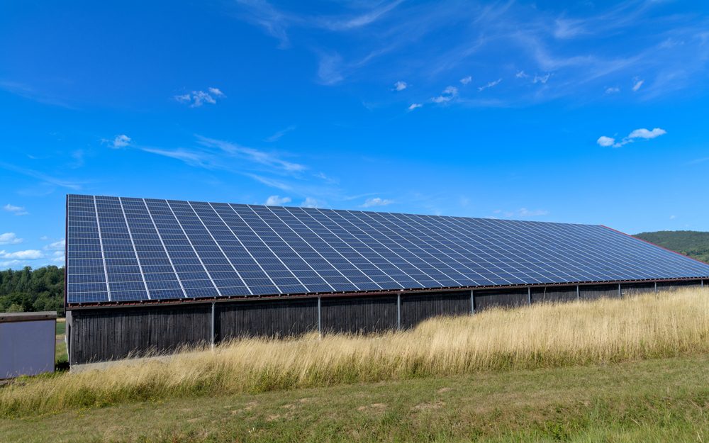 découvrez comment évaluer le potentiel solaire de votre hangar pour optimiser l'utilisation de l'énergie renouvelable. apprenez les étapes clés pour maximiser la production d'énergie solaire et réduire vos coûts énergétiques.