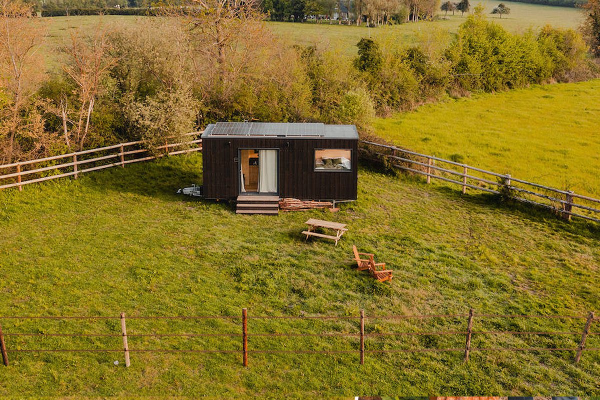 découvrez l'univers de la ferme autonome, un modèle innovant d'agriculture durable où les ressources sont optimisées. apprenez comment allier technologie et nature pour créer un écosystème équilibré, réduire votre empreinte carbone et produire des aliments en harmonie avec l'environnement.
