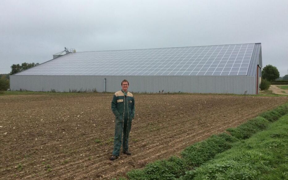 découvrez les fermes d'énergie verte, des installations innovantes qui produisent de l'énergie renouvelable grâce à des sources durables comme le solaire, l'éolien et la biomasse. apprenez comment ces projets contribuent à la transition énergétique et à la préservation de l'environnement.