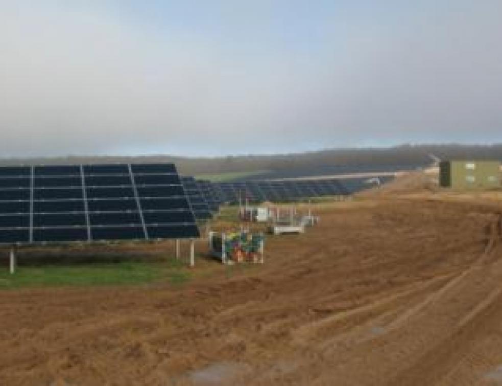 découvrez les avantages du photovoltaïque agricole sur notre forum. partagez vos expériences, posez vos questions et apprenez comment cette technologie peut optimiser la production agricole tout en respectant l'environnement.