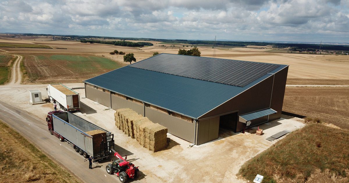 découvrez les meilleurs fournisseurs de hangars agricoles photovoltaïques pour optimiser votre production tout en réduisant votre empreinte carbone. profitez d'une toiture efficace pour produire votre propre électricité et abriter vos équipements agricoles.