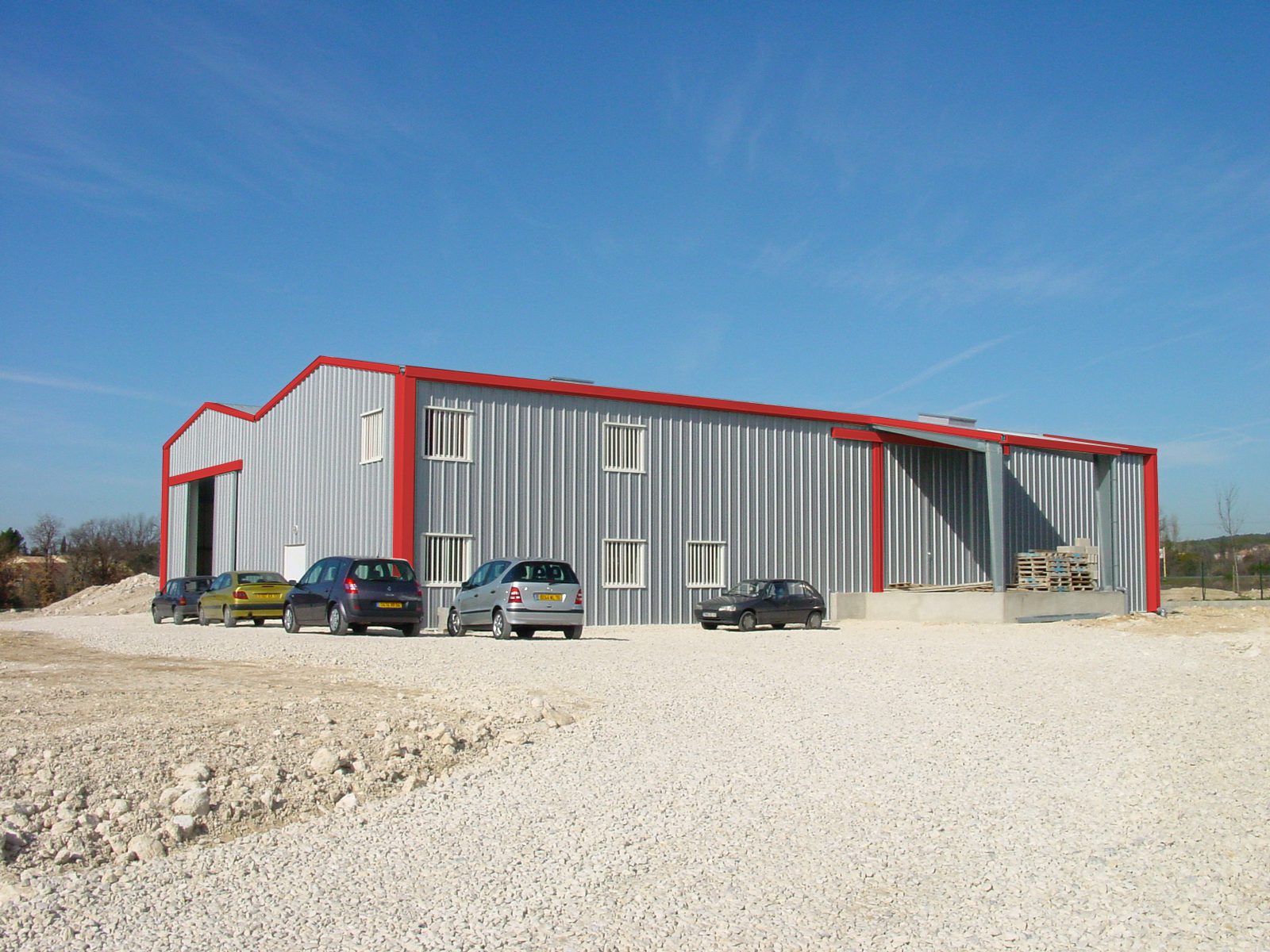 découvrez notre sélection de hangars à prix bas, parfaits pour stocker vos biens en toute sécurité. profitez de structures de qualité à des tarifs compétitifs et trouvez le hangar qui répond à tous vos besoins!