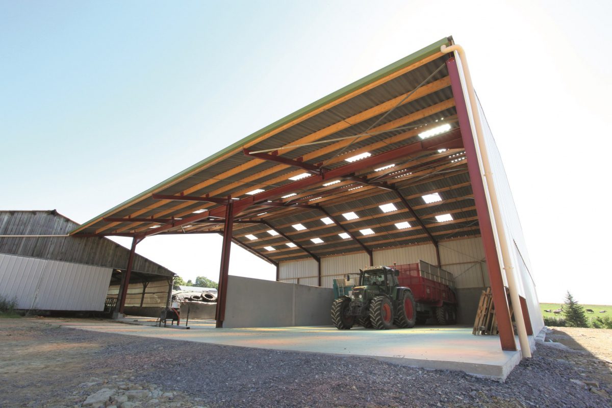 découvrez comment un hangar agricole durable peut transformer votre exploitation avec des matériaux écologiques et des techniques innovantes. optimisez votre espace de stockage tout en préservant l'environnement.