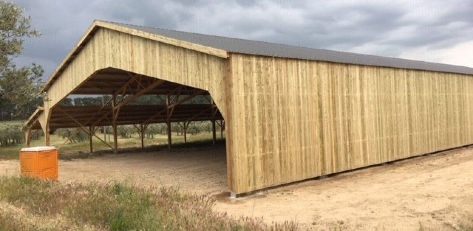 découvrez comment un hangar agricole photovoltaïque peut transformer votre exploitation en une source d'énergie renouvelable. optimisez vos espaces tout en réduisant vos coûts énergétiques grâce à des solutions innovantes et durables.