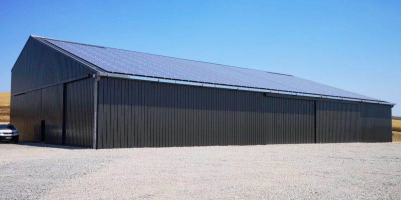 découvrez les avantages d'un hangar agricole photovoltaïque, une solution innovante alliant production d'énergie solaire et optimisation de vos espaces de stockage. maximisez votre rendement tout en préservant l'environnement.