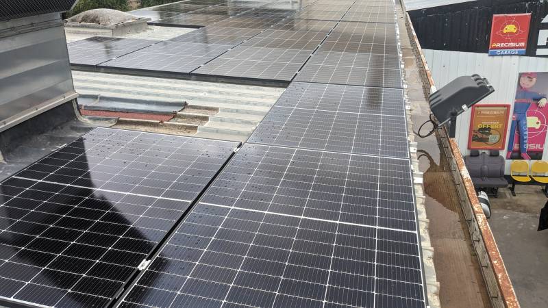 découvrez le hangar photovoltaïque 2025, une solution innovante et durable pour produire de l'énergie solaire tout en optimisant l'espace de stockage. idéal pour les entreprises désirant réduire leur empreinte carbone et réaliser des économies sur leurs factures d'électricité.