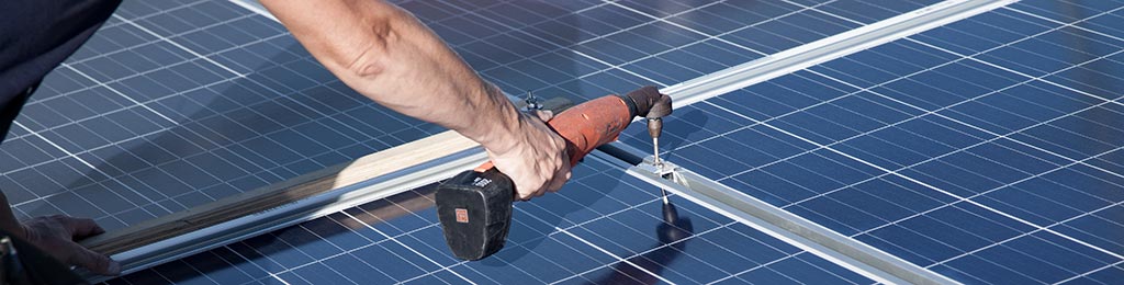 découvrez des installateurs de panneaux solaires professionnels pour transformer votre énergie. bénéficiez d'une installation de qualité, conforme aux normes et adaptée à vos besoins. économisez sur vos factures d'énergie tout en préservant l'environnement.