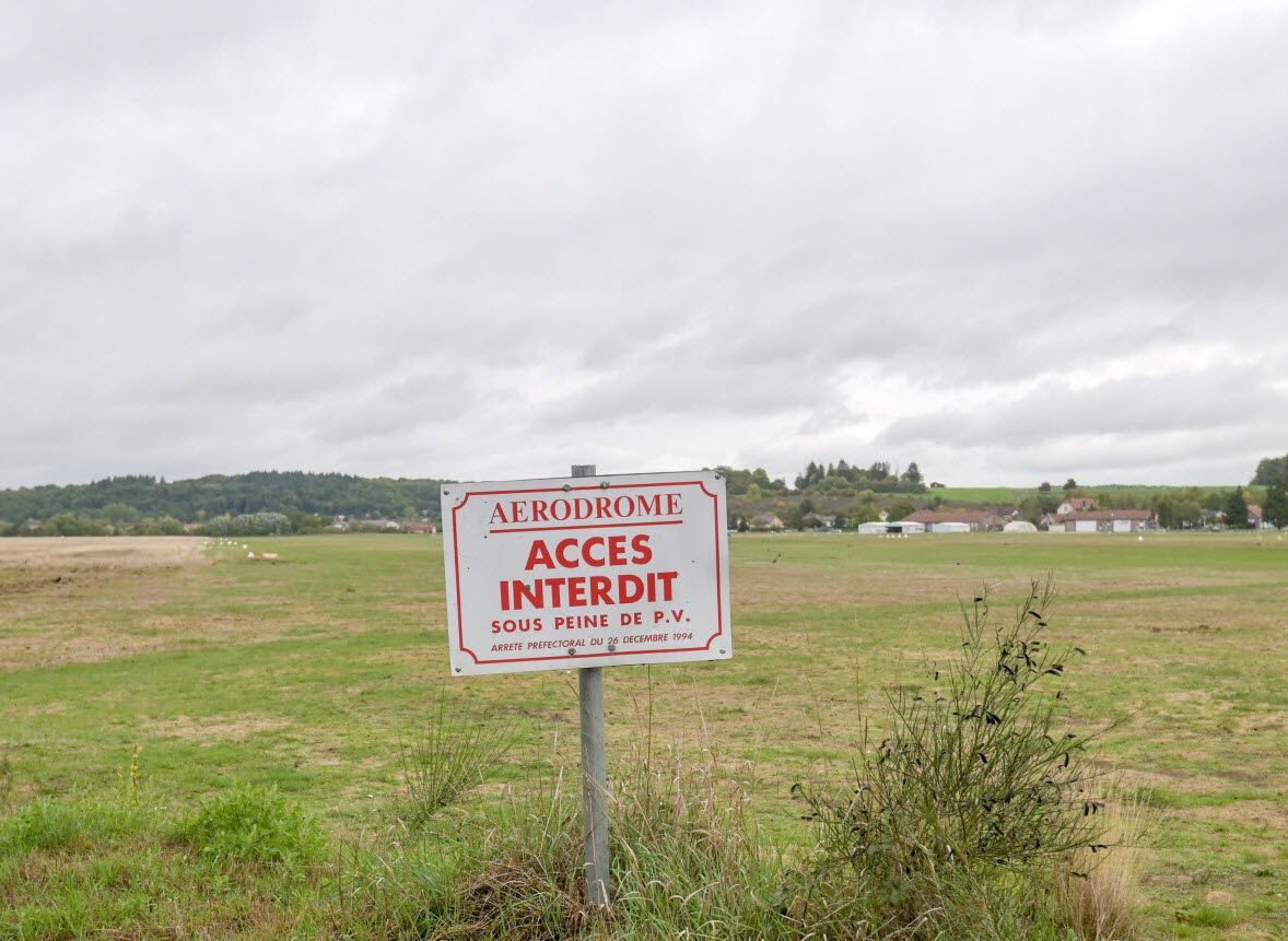 découvrez les enjeux de l'interdiction des panneaux photovoltaïques en france : implications environnementales, économiques et sociales. informez-vous sur les nouvelles régulations et leur impact sur l'énergie renouvelable et les choix durables.