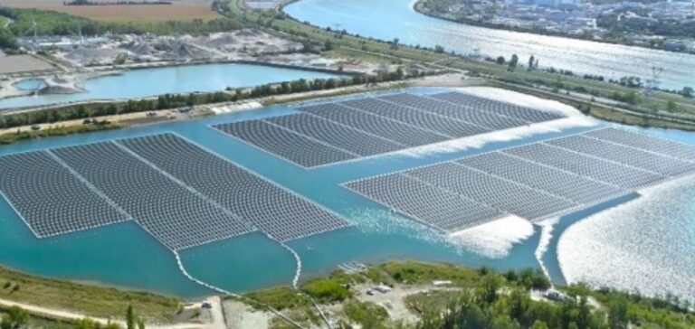 découvrez comment l'investissement photovoltaïque stratégique peut transformer votre avenir énergétique en offrant des solutions durables et rentables. maximisez vos retours tout en contribuant à la protection de l'environnement grâce à des technologies solaires innovantes.